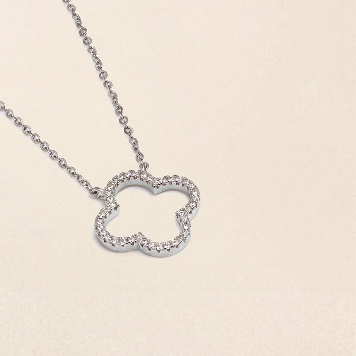 ★早期完売★STONEHENgE★Love Duet★Silver Flower Necklace★ 16 Inch Sterling Silver Two Tone Beautiful Flower Pendant